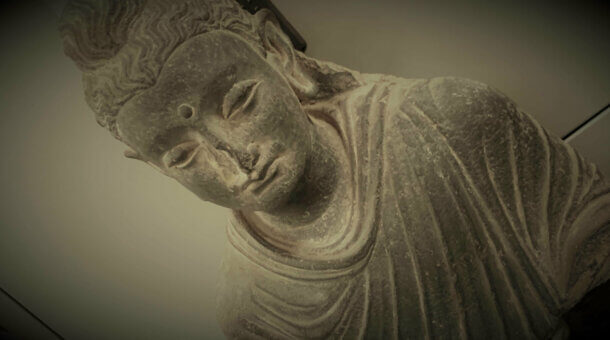 photo of a buddha statue